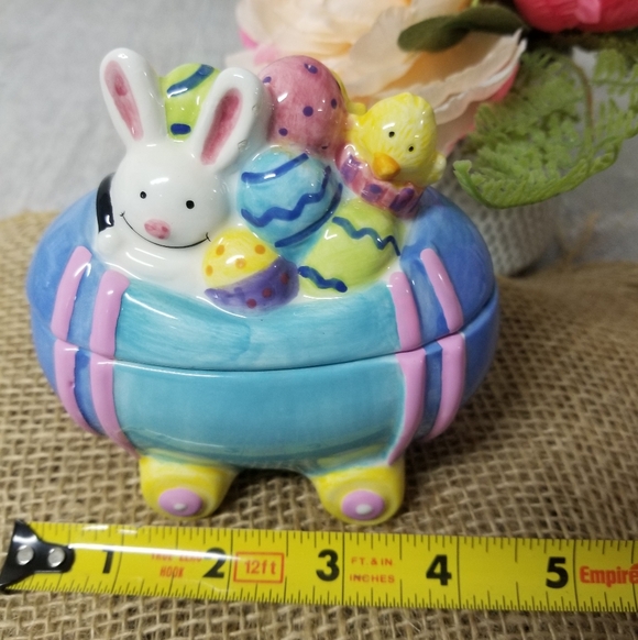 Hallmark Ceramic Easter Egg Car Trinket Box - Picture 9 of 10